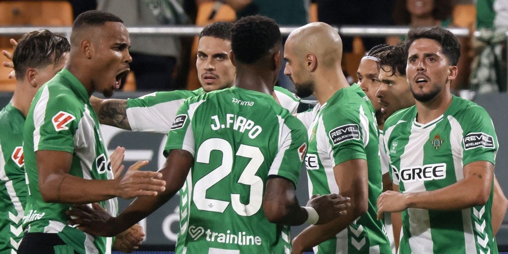 Con todos los equipos con seis partidos, el Betis se queda a un punto de Europa y a dos de la Champions
