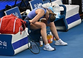 El llanto sin consuelo de Paula Badosa tras retirarse otra vez lesionada