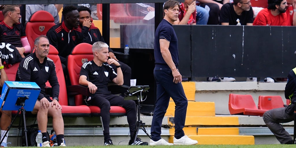 Almeyda luce sonrisa: «Si cuando llegué me dicen que tendría diez puntos a estas alturas, lo habría firmado»