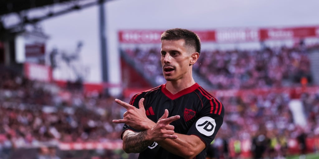 El gol, una tarea de todos en el Sevilla FC