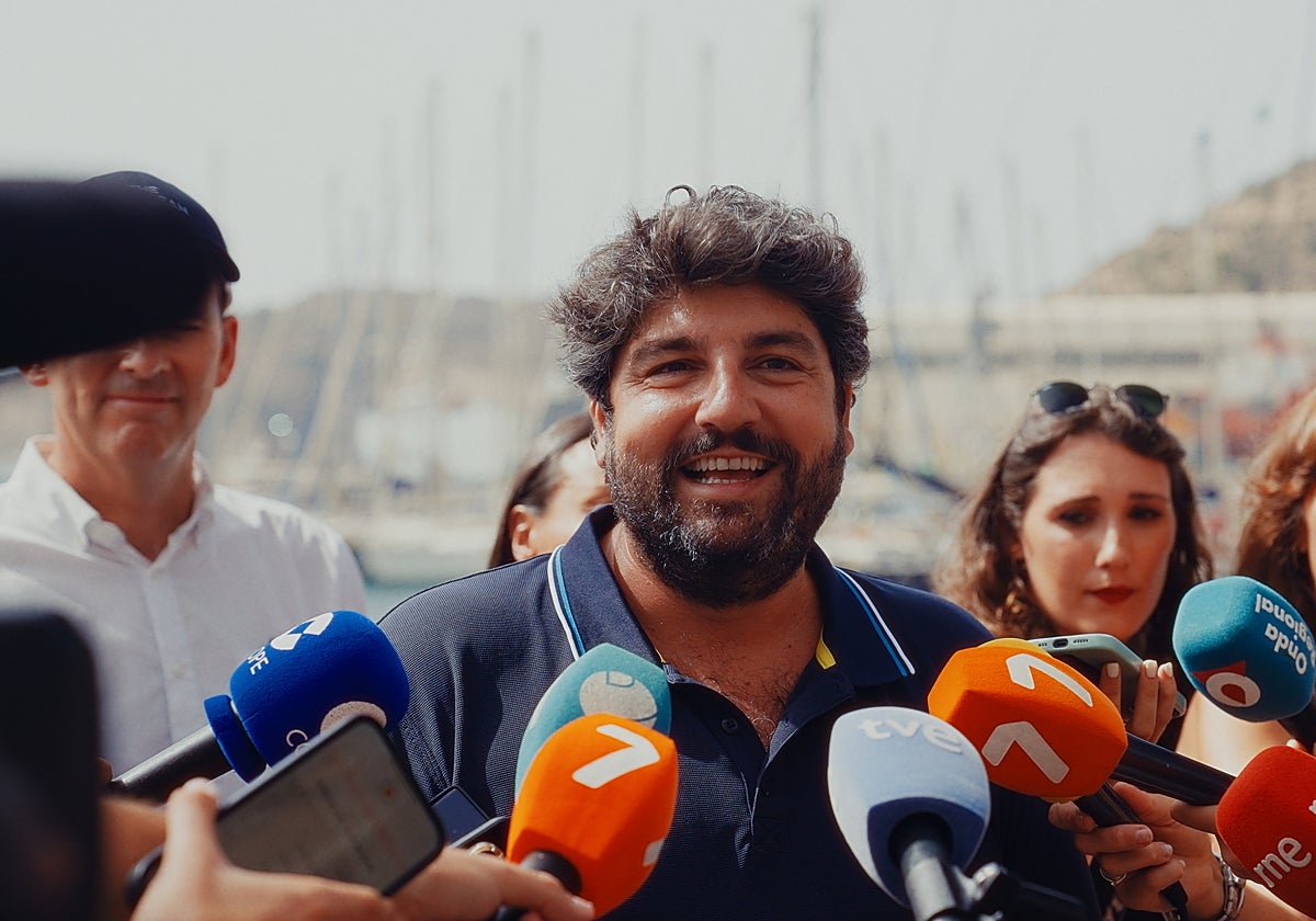 Fernando López Miras durante su visita a Cartagena con motivo de The Ocean Race Europe