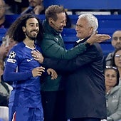 Mourinho volvió, saludó, abrazó, besó... y perdió