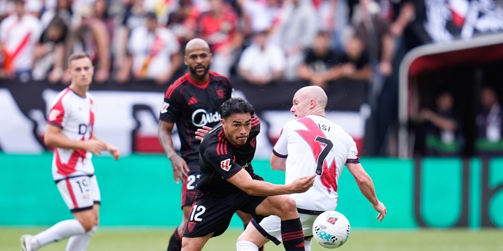 Vlachodimos, Nyland y Suazo, los primeros internacionales del Sevilla FC convocados