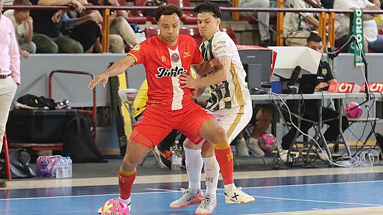 Y tras recuperar la icónica pista azul, el fútbol sala anuncia los «supersábados»