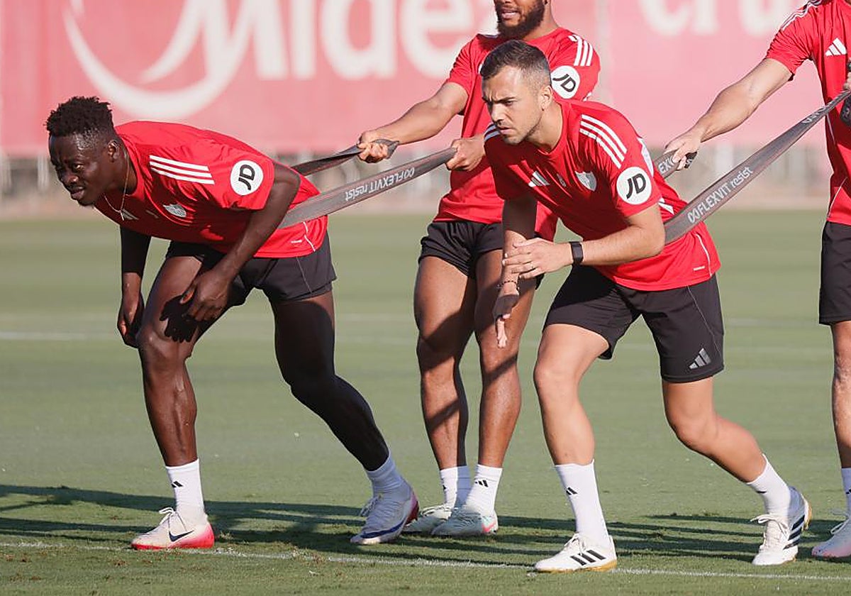 Sevilla FC: La vuelta de Joan Jordán se atisba en el horizonte