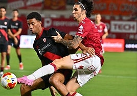 El Sevilla Atlético se lleva un trabajado punto de su visita al Real Murcia (1-1)