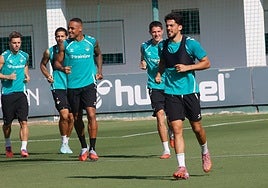 Alineaciones oficiales del Espanyol - Betis de LaLiga EA Sports 2025-2026: Pau y Lo Celso, titulares