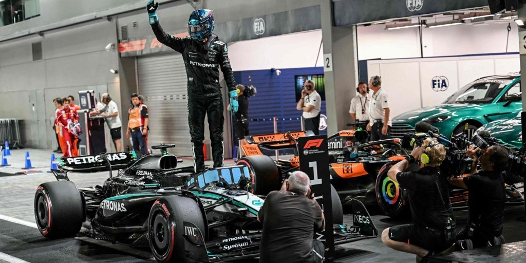 Pole para Russell y Verstappen pone de los nervios a McLaren