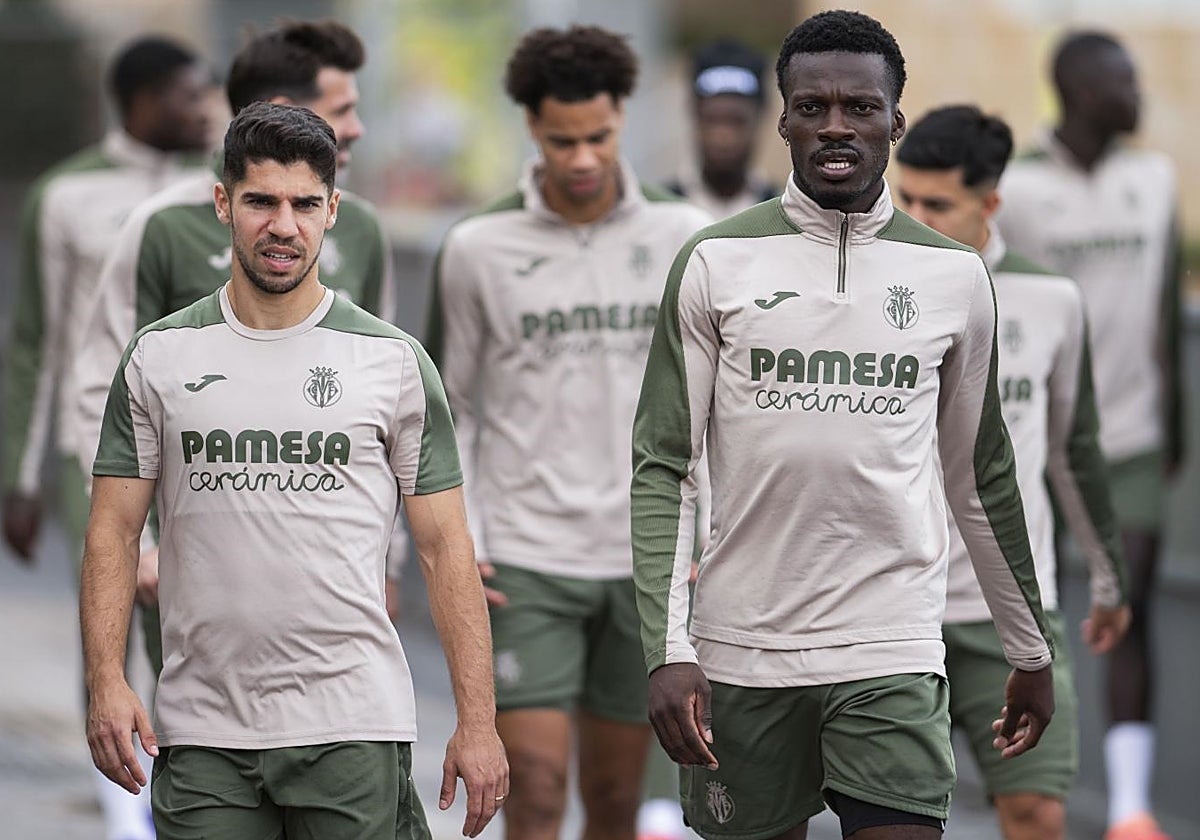 Solomon y Tani durante un entrenamiento del Villarreal
