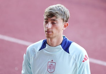 Huijsen, lesionado, deja la concentración de la selección española