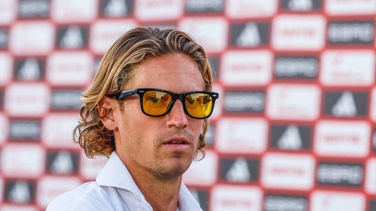 Marcos Llorente, con sus gafas especiales