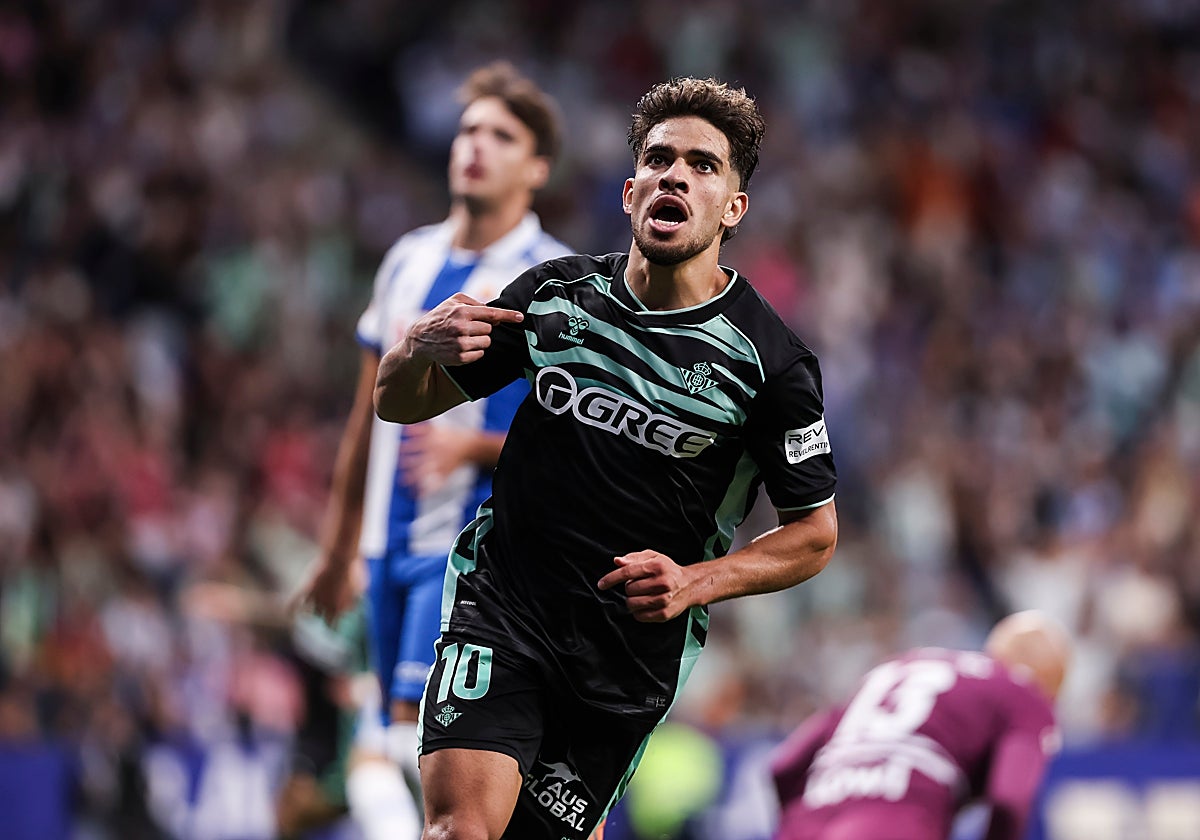 Abde celebra el último gol anotado por el Betis contra el Espanyol