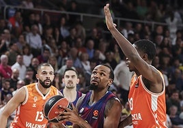 Punter encumbra al Barça en un glorioso combate contra el Valencia