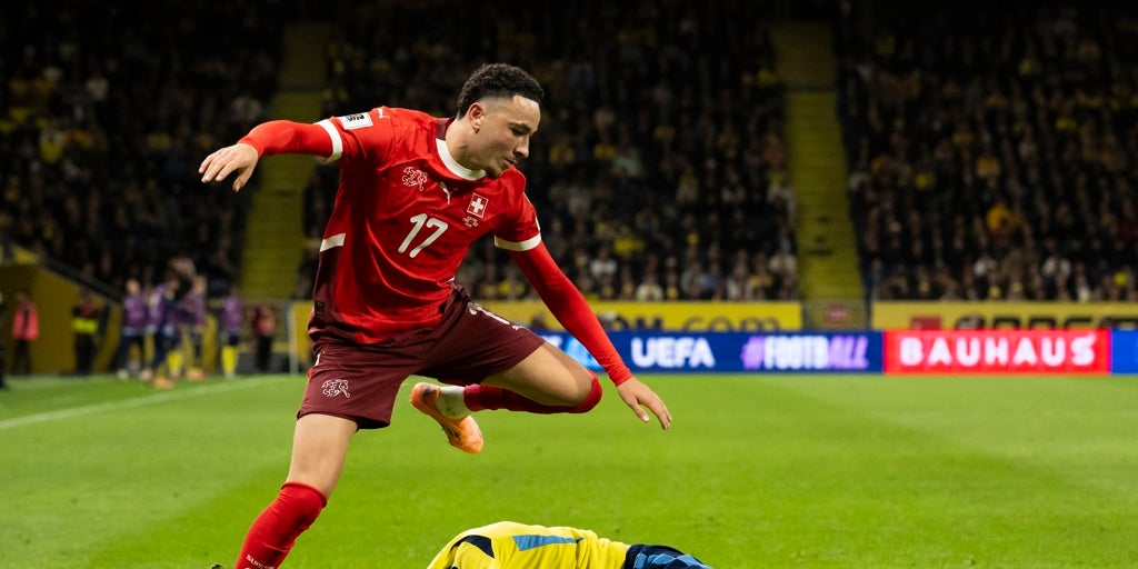 Rubén Vargas y Sow participan activamente en la victoria de Suiza en Suecia (0-2)