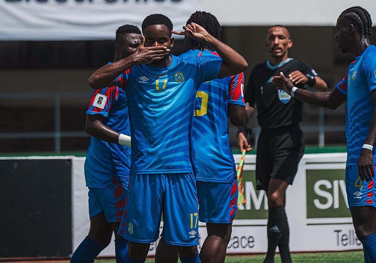 Bakambu celebra su gol a Togo este viernes