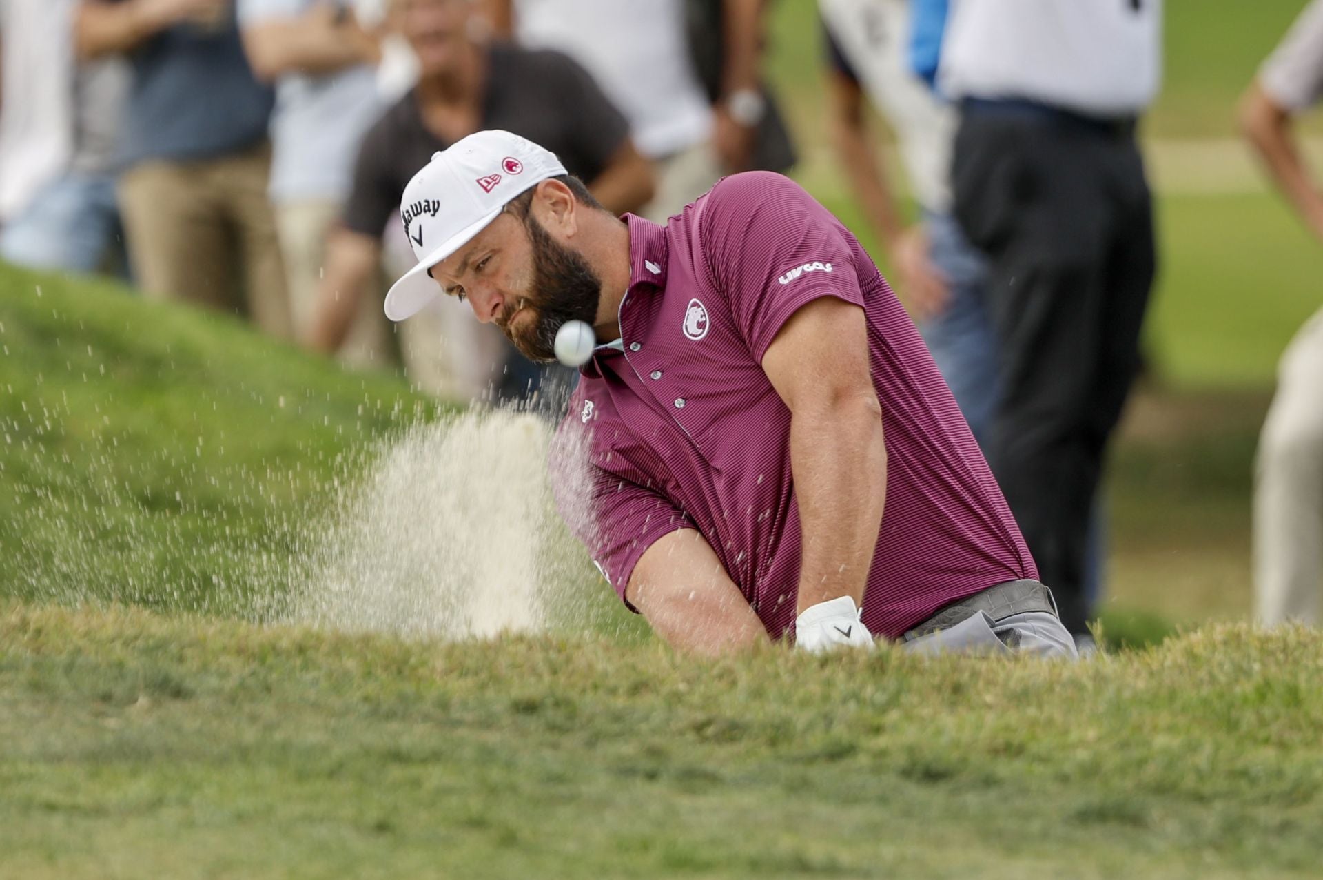 Jon Rahm ataca a un Penge infalible