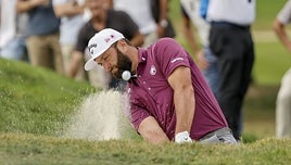 Jon Rahm ataca a un Penge infalible