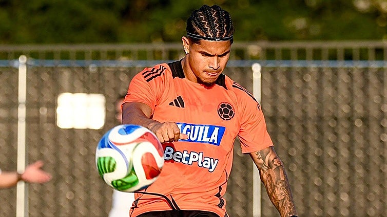 Sin minutos para el Cucho Hernández en el amistoso México - Colombia (0-4)