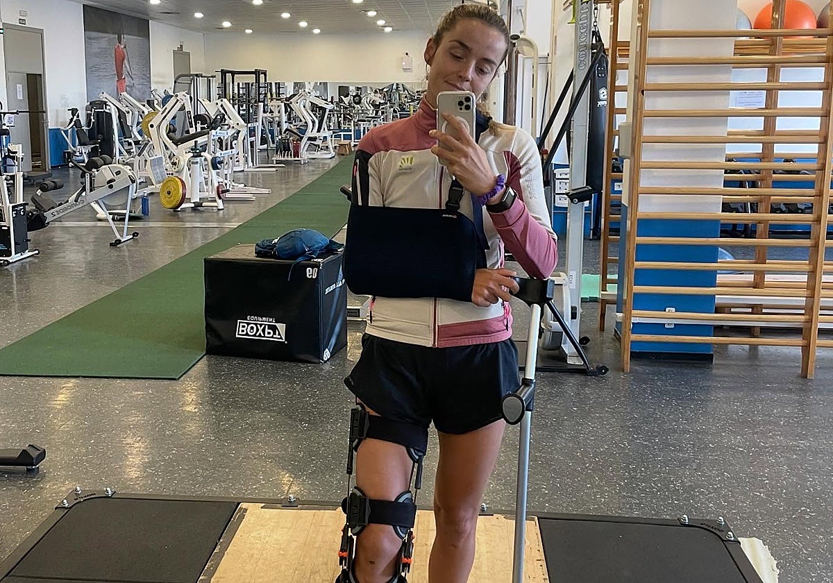 Ana Alonso, en el gimnasio tras el accidente