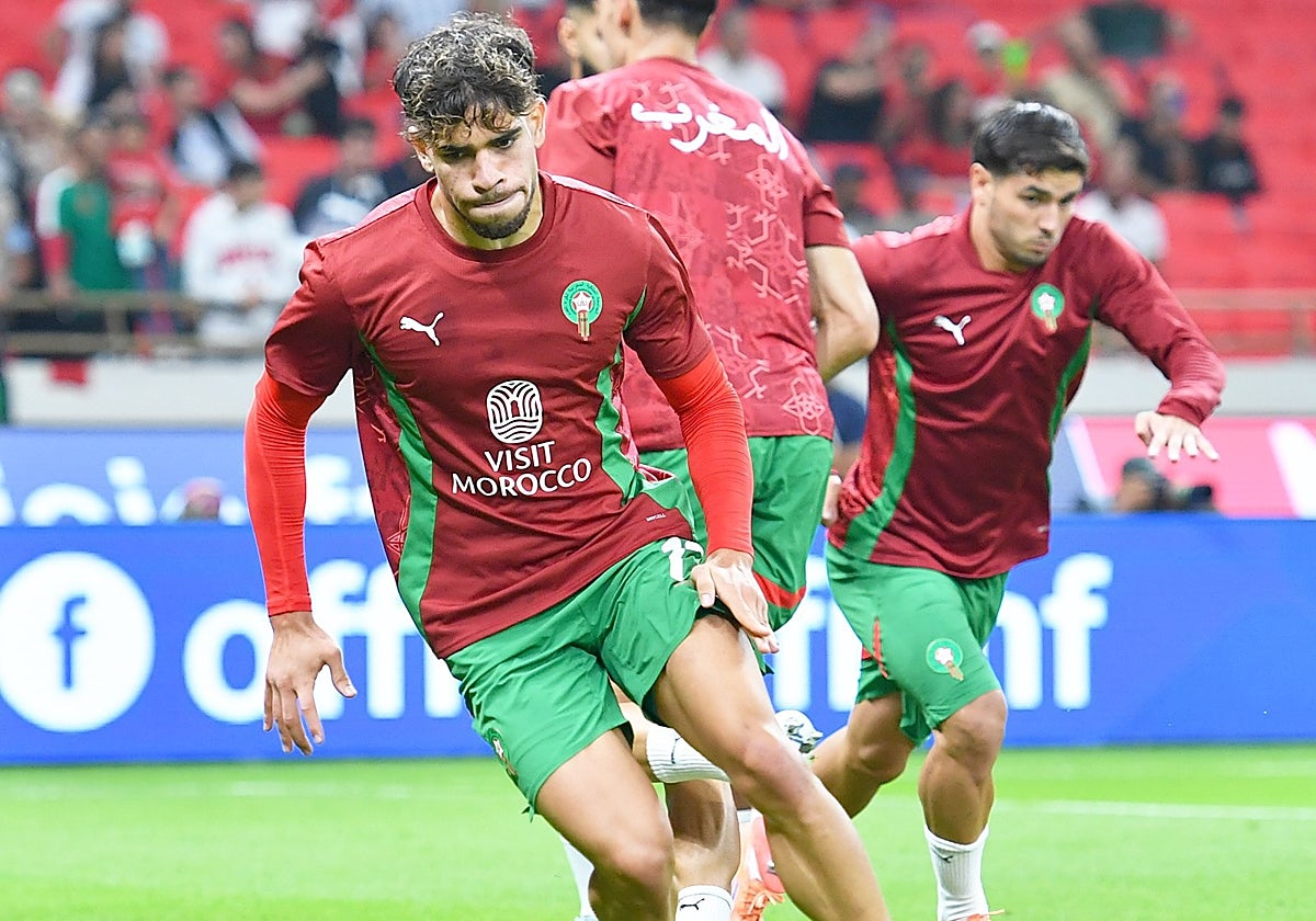 Abde, en el calentamiento previo al Marruecos - Congo de este martes