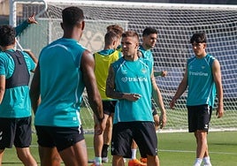 Marruecos libera a Amrabat, que se entrena al margen en el gimnasio de la ciudad deportiva