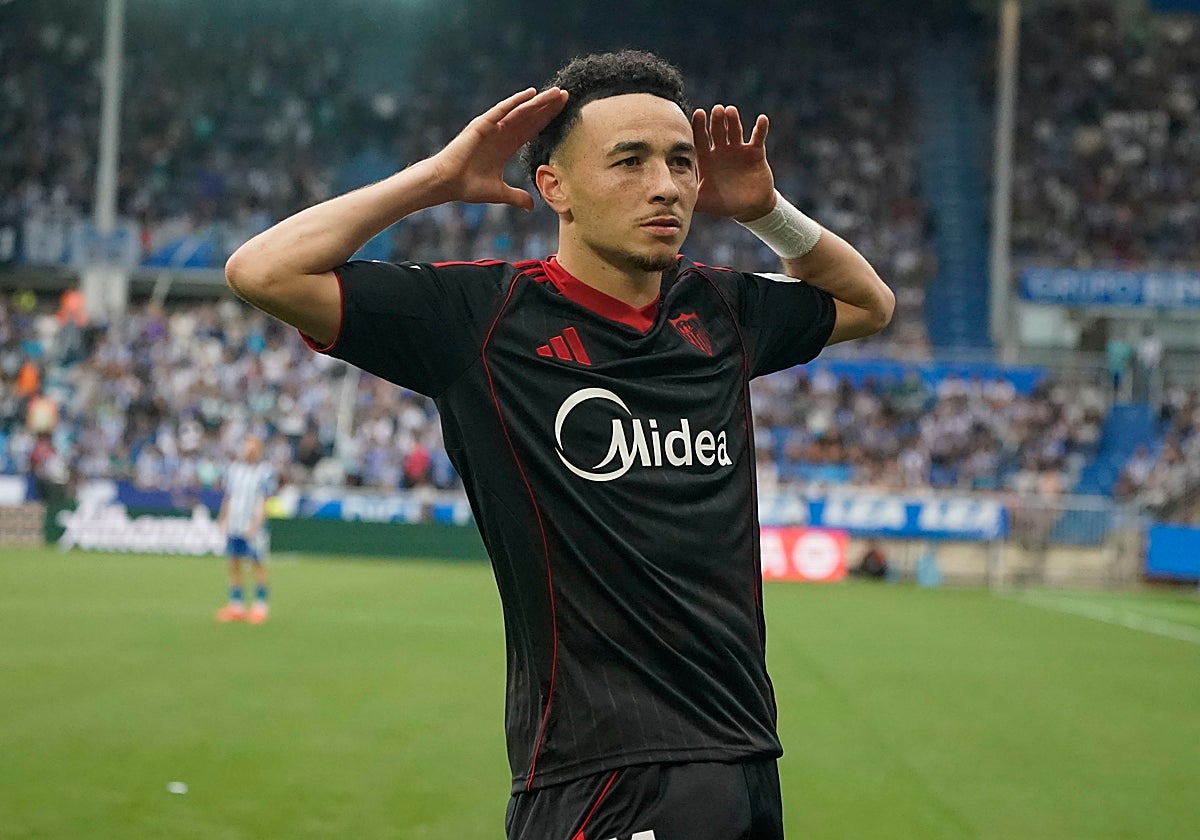Rubén Vargas celebra su único gol del campeonato con el Sevilla