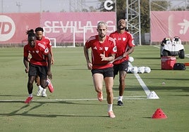 Akor Adams todavía no se reincorpora a las sesiones grupales