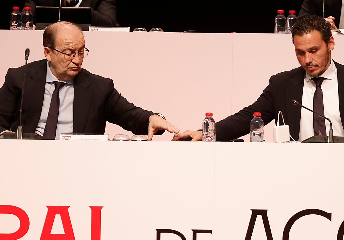 Vicepresidente y presidente del Sevilla, en la última junta de accionistas