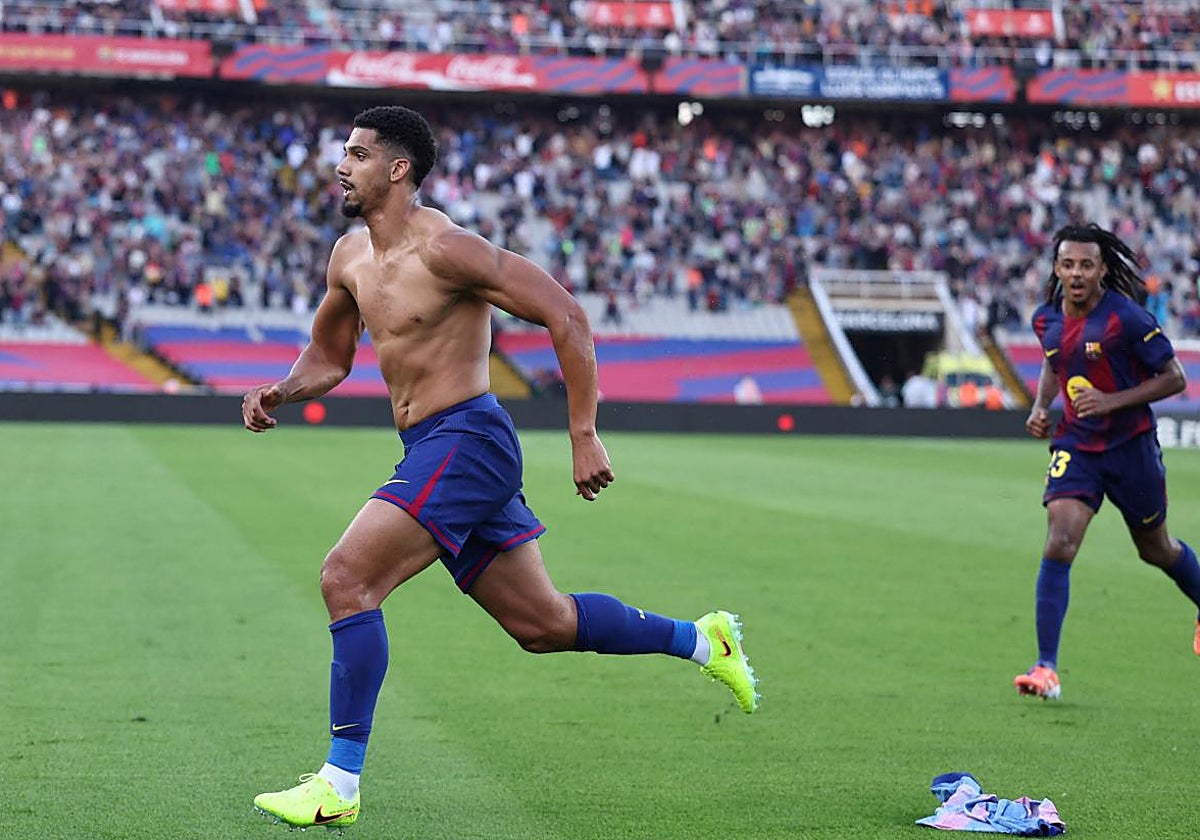 Araujo celebra el gol del triunfo del Barça