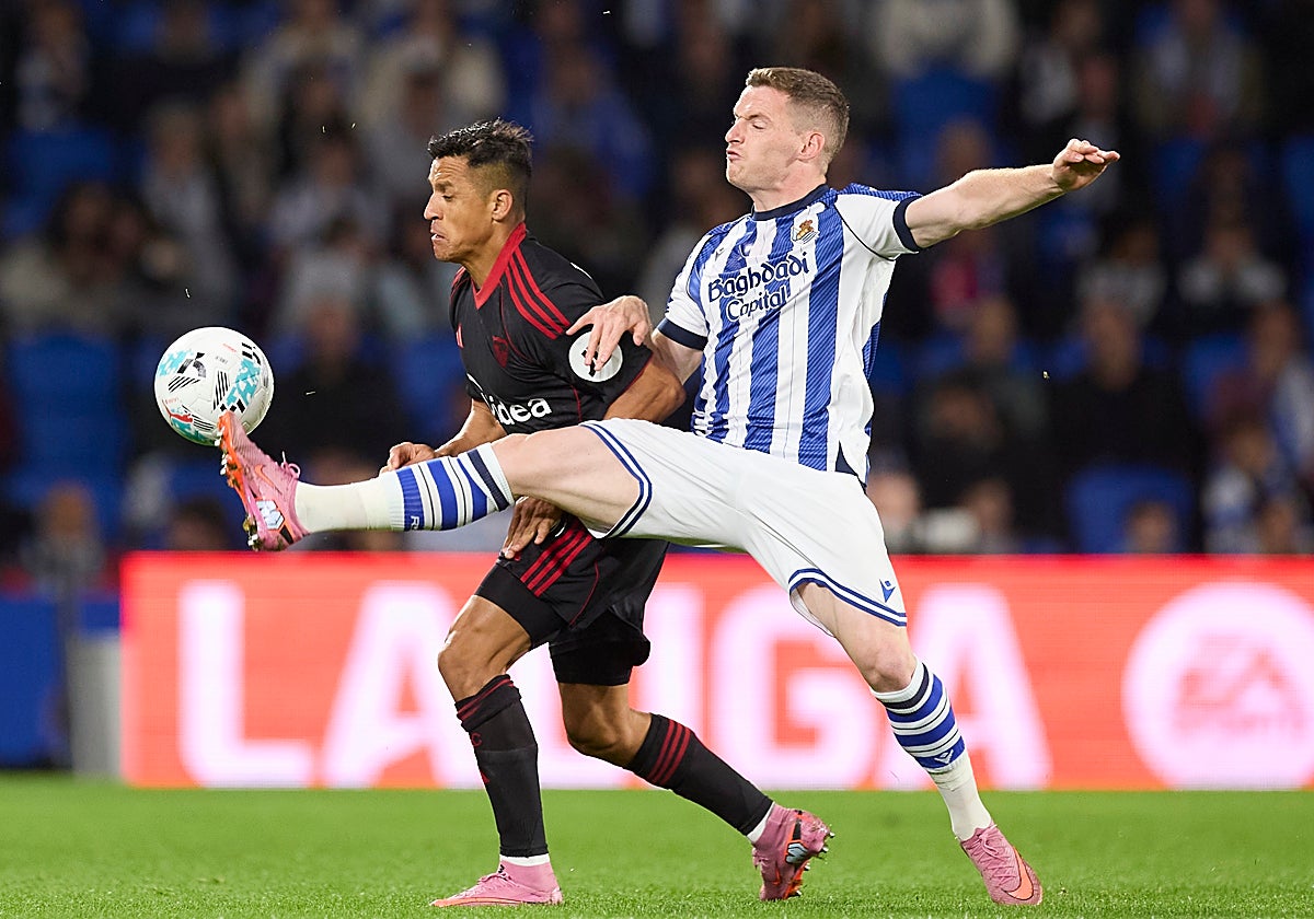 Sevilla FC: Alexis sufre una lesión en el bíceps femoral del muslo derecho