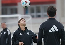 Almeyda, del aprecio a Simeone, a las ganas de ganar al Atlético de Madrid: «Son los mejores partidos para jugar»