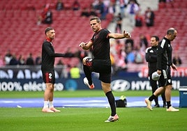 Mimos para Azpilicueta, a la espera de su evolución para jugar ante Osasuna