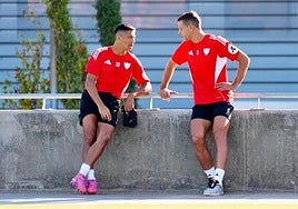 El Sevilla FC, cogido con alfileres y demasiado dependiente de sus veteranos Azpilicueta y Alexis