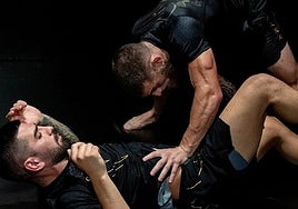 Aleksandre Topuria hace trabajo técnico con su hermano Ilia