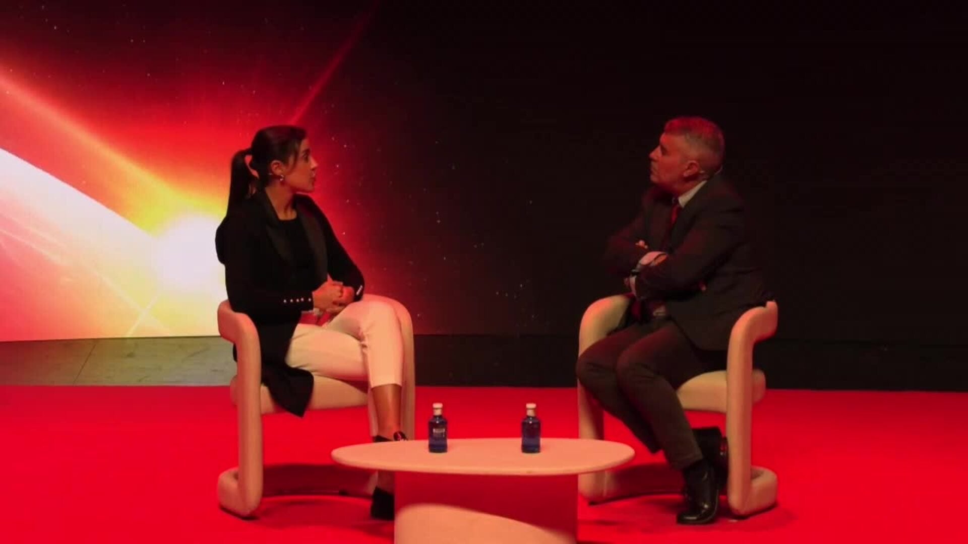 Carolina Marín se implica en un proyecto contra el acoso escolar, que ella también sufrió