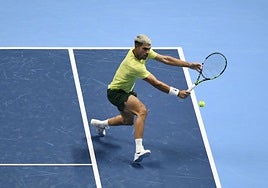 Alcaraz, a por la última frontera: dominar la pista rápida bajo techo