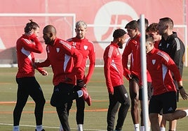 Marcao vuelve a entrenar sobre el césped