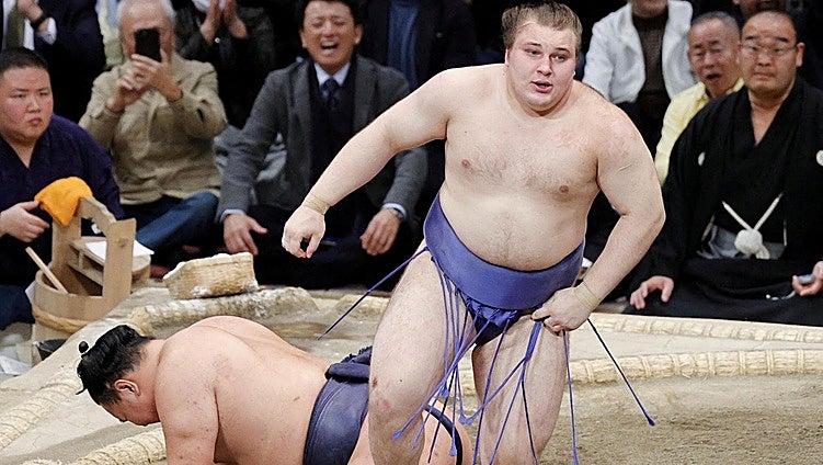 Aonishiki se convierte en el primer ucraniano en ganar un título de sumo