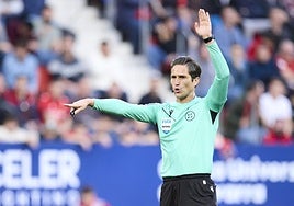 El árbitro José Luis Munuera Montero hará historia en el Sevilla - Betis