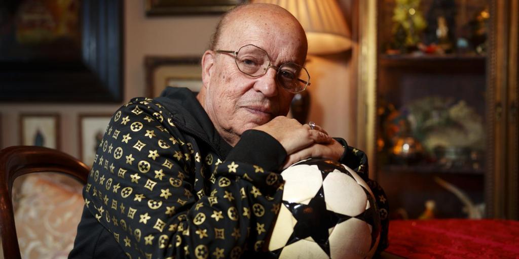 Barcelona: Tarot Predicts Late Setback Despite Success