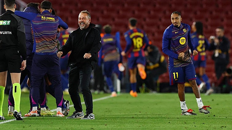 Raphinha rescata a Flick de sus fantasmas