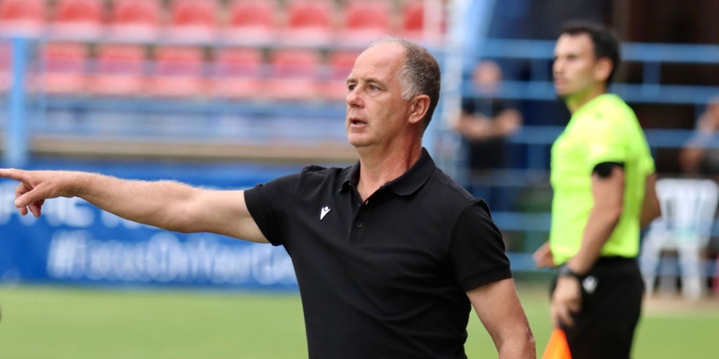 Cisqui avisa al Sevilla: «No vamos a venirnos atrás, vamos a ir a por el partido desde el primer minuto»