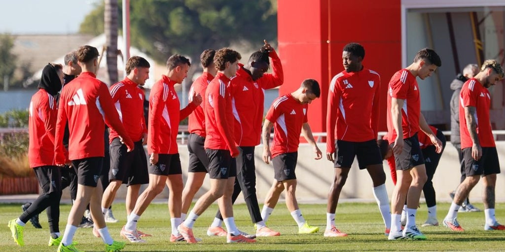 Sevilla FC: Azpilicueta, Sow y Ejuke, las novedades en el entrenamiento