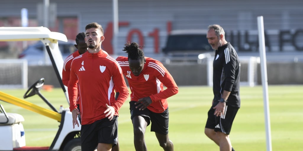 Doble oportunidad de Kike Salas para salir del ostracismo al que lo ha castigado Almeyda