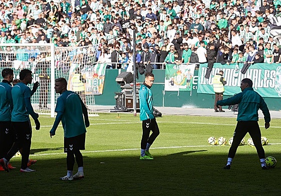 Antony, durante el entrenamiento del Betis de la semana prederbi en la Cartuja