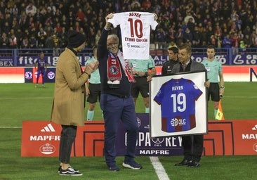 Emotivo homenaje a José Antonio Reyes en el Extremadura - Sevilla FC