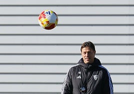 La pelota está en el tejado de Almeyda: Valencia y Oviedo, termómetro del Sevilla antes de las navidades