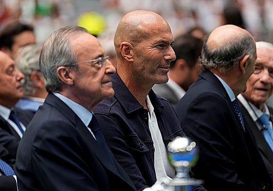 Florentino Pérez ya tiene a Zidane en la cabeza