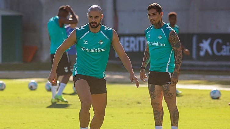 El Betis libera a Amrabat para que siga recuperándose con Marruecos