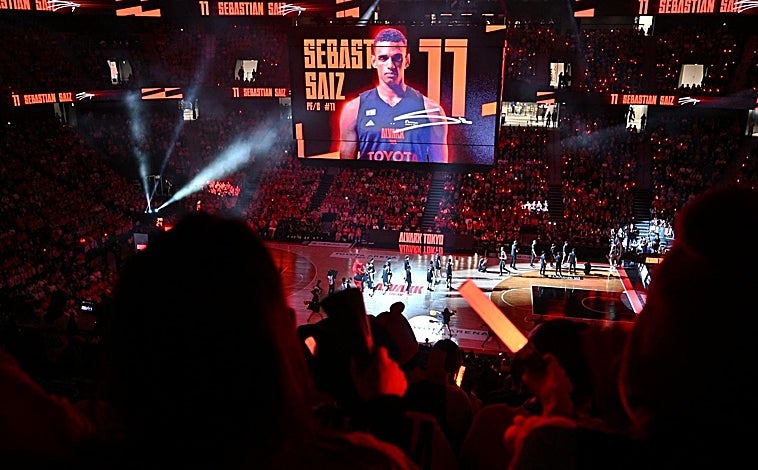 Main image - Images from the Japanese adventure of champion Sebastián Saiz